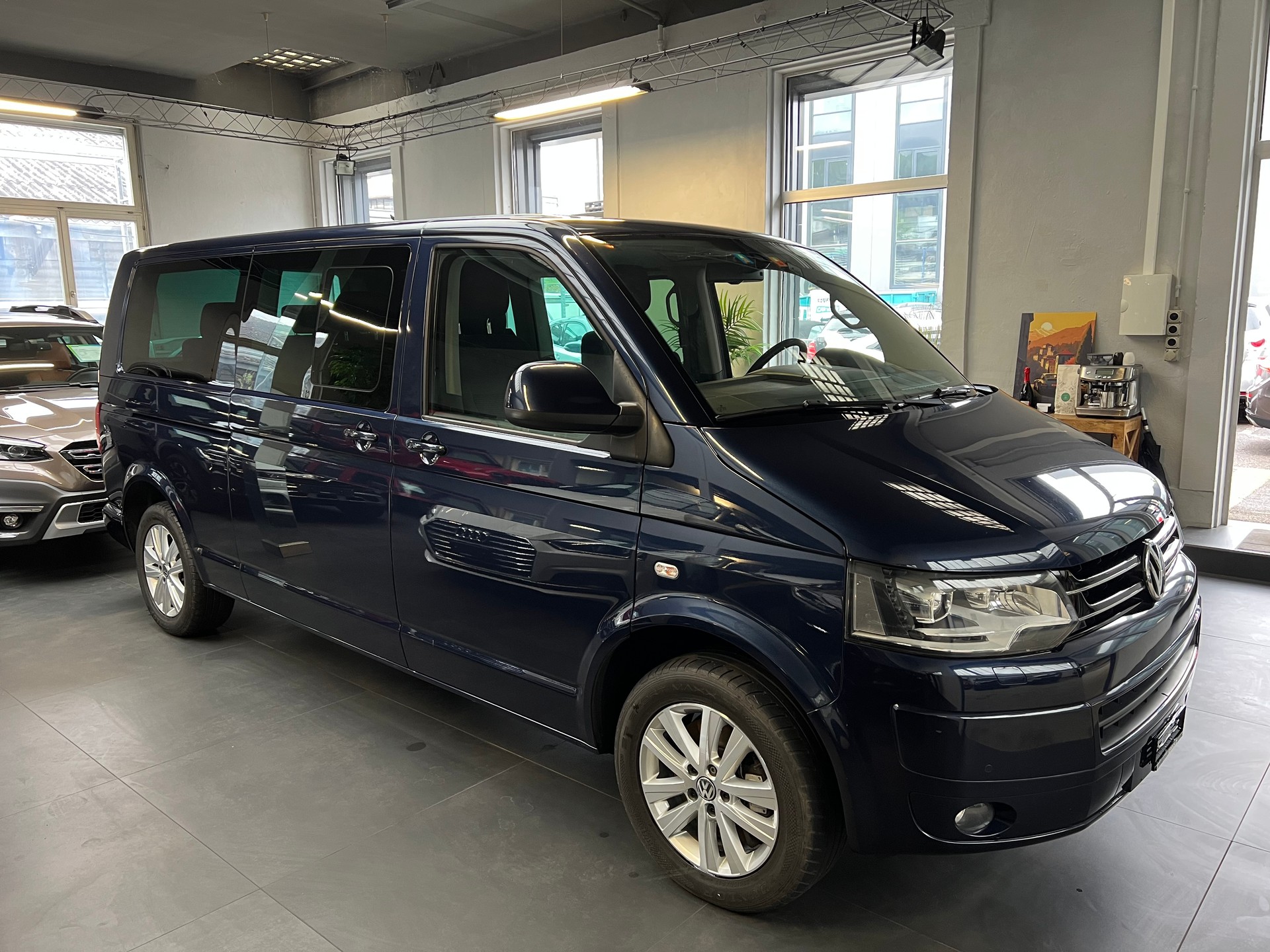 VW T5 Multivan 2.0 Bi-TDI CR Langer Radstand Comfortline DSG-image-2