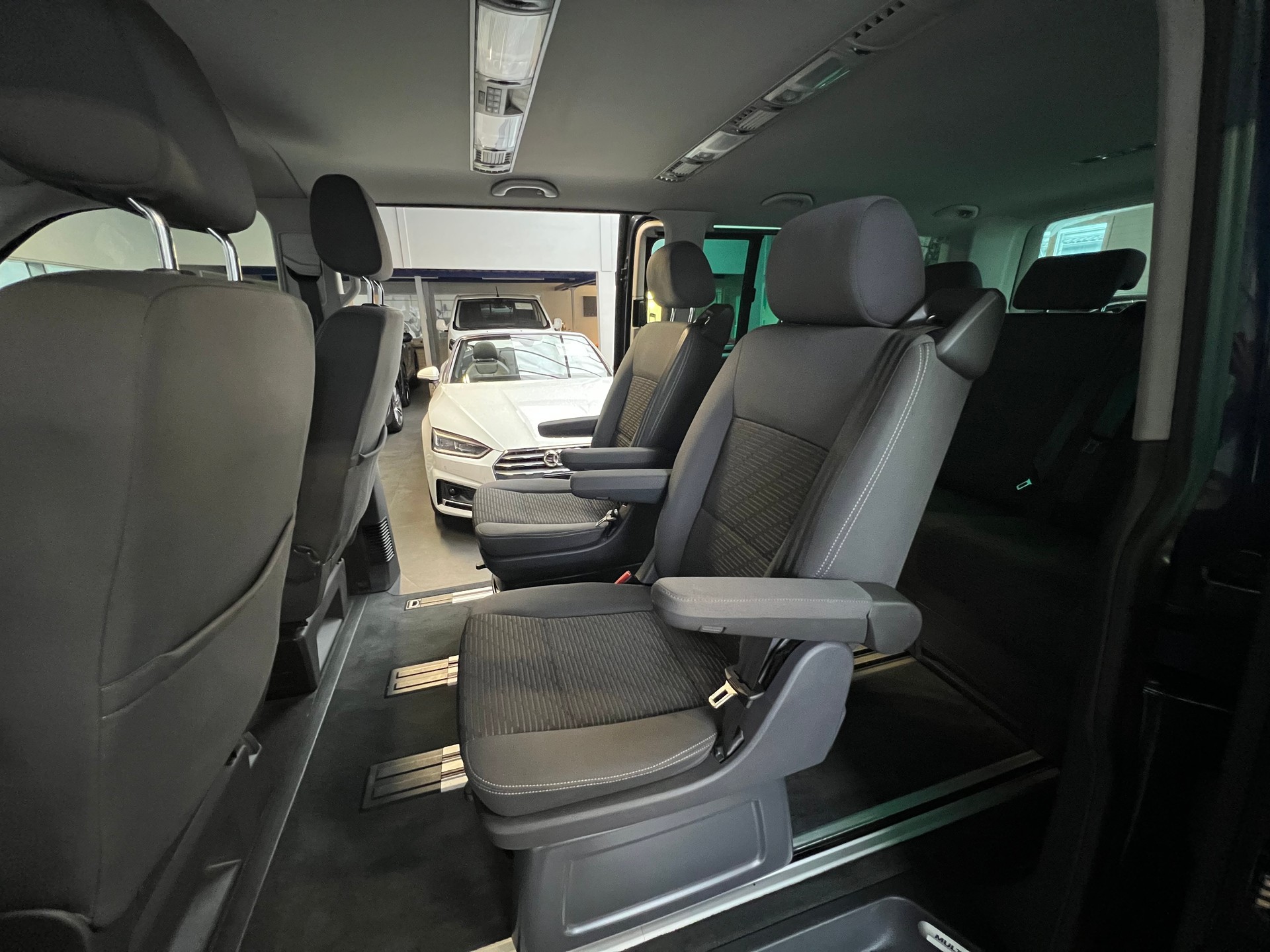 VW T5 Multivan 2.0 Bi-TDI CR Langer Radstand Comfortline DSG-image-10