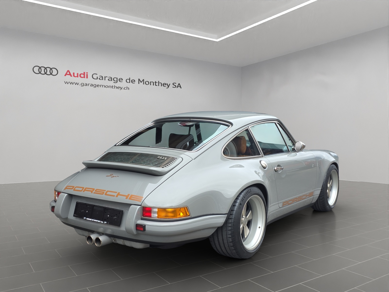 PORSCHE 911 Singer Classic Carrera 2-image-2