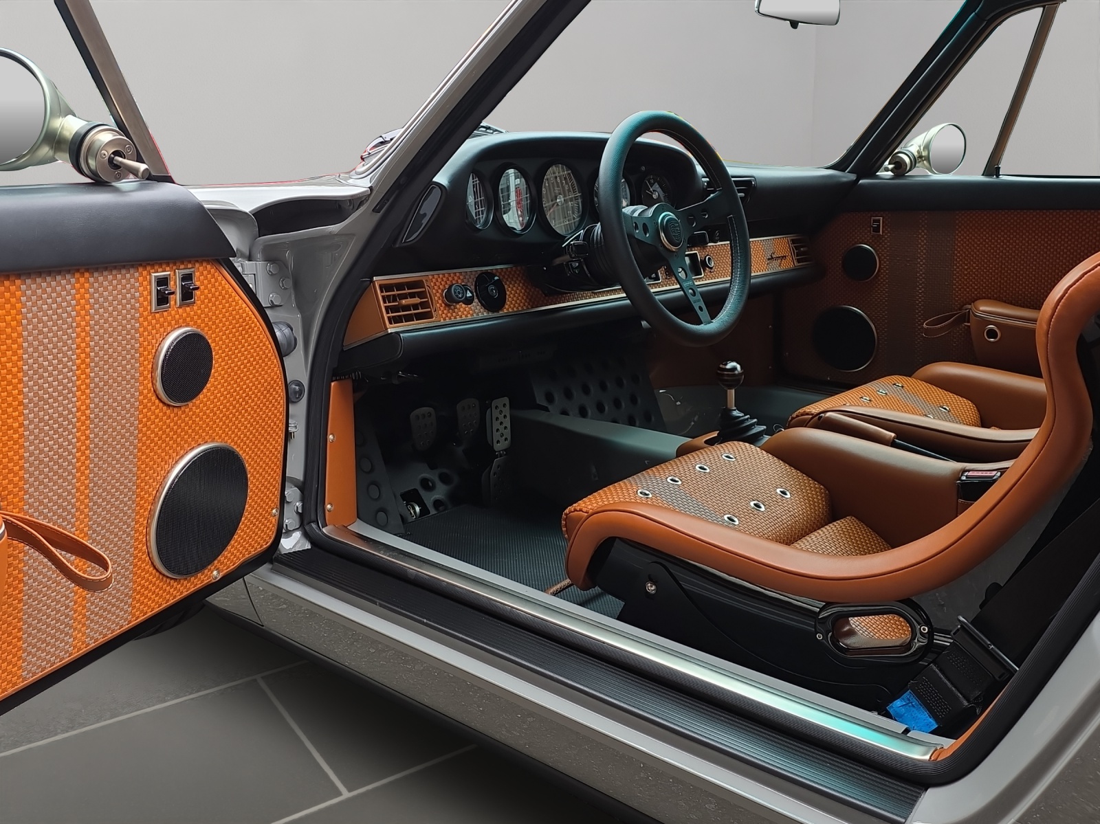 PORSCHE 911 Singer Classic Carrera 2-image-10