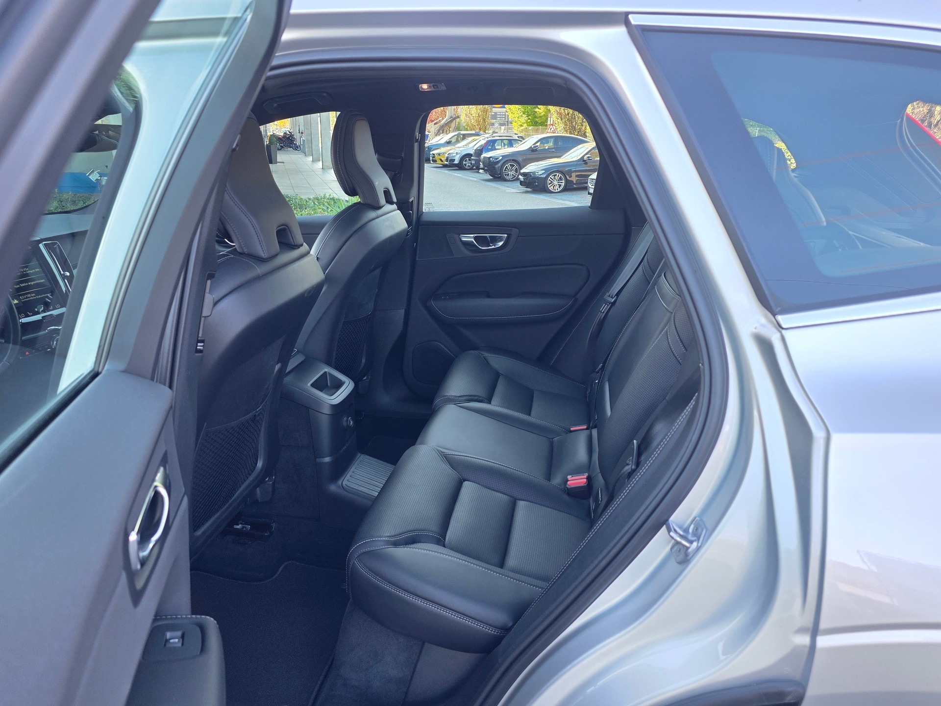 VOLVO XC60 T8 eAWD Inscription Geartronic-image-9