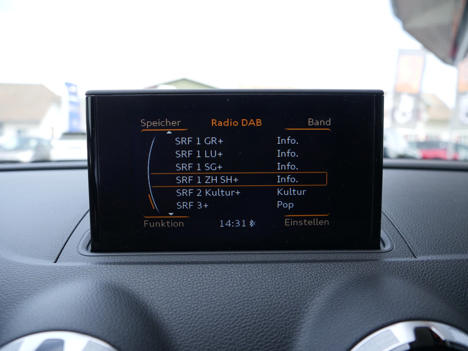 AUDI S3 Sportback 2.0 TFSI quattro S-tronic-image-15