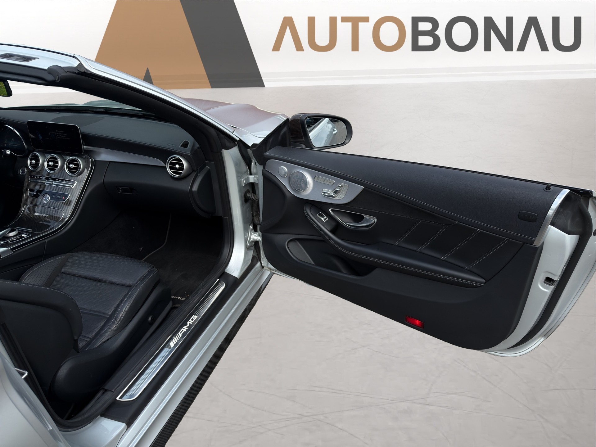 MERCEDES-BENZ C 63 S AMG Cabriolet-image-13