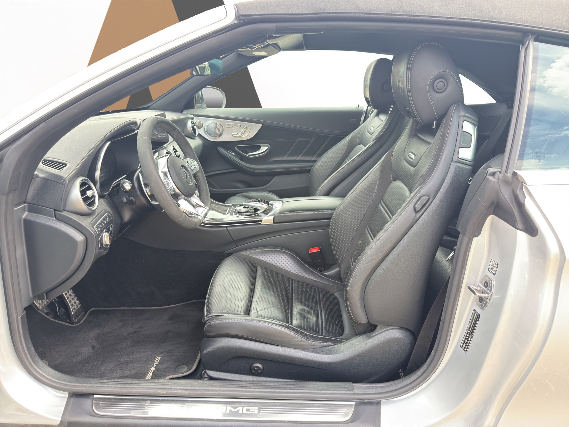MERCEDES-BENZ C 63 S AMG Cabriolet-image-8