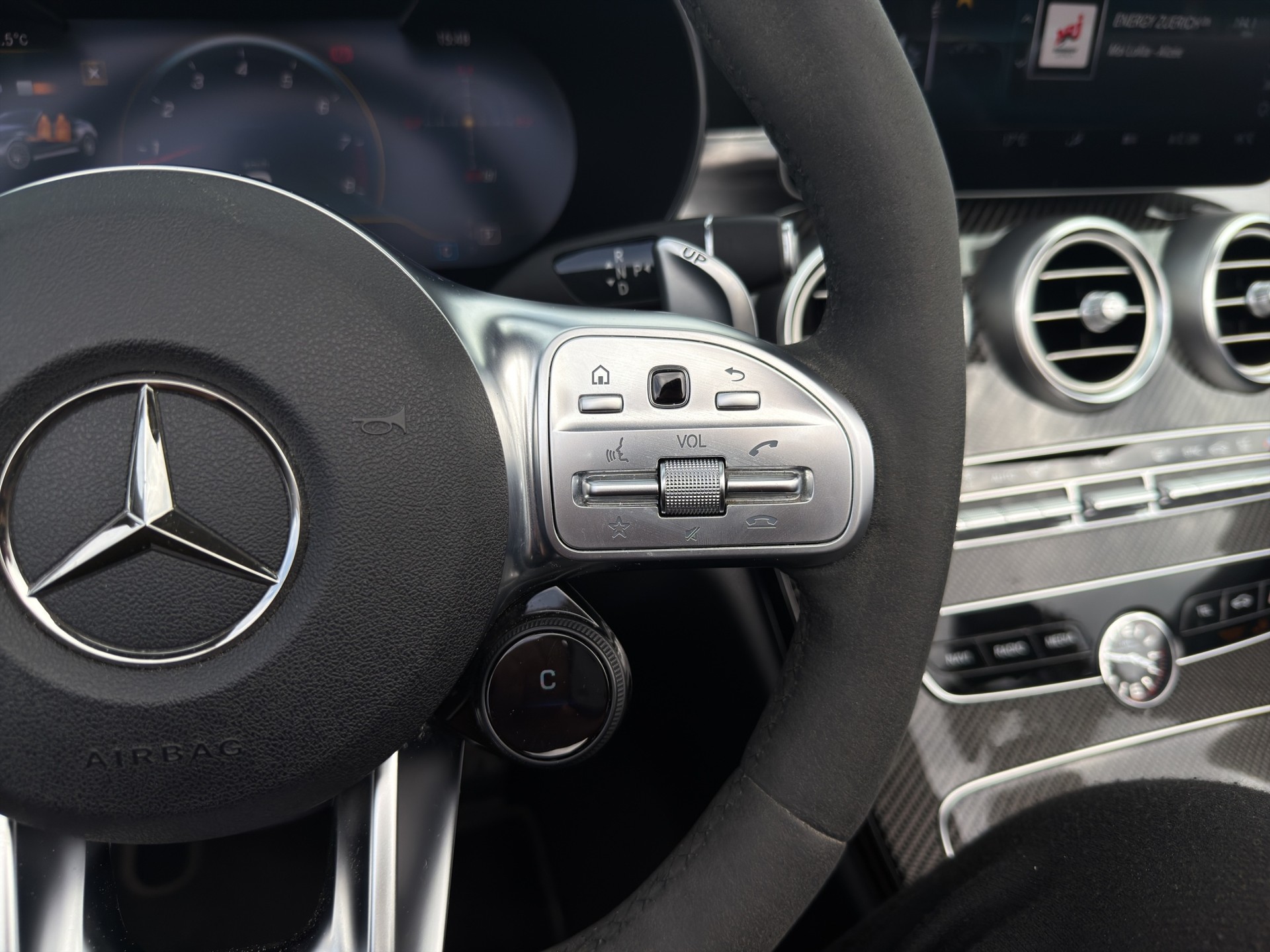 MERCEDES-BENZ C 63 S AMG Cabriolet-image-42