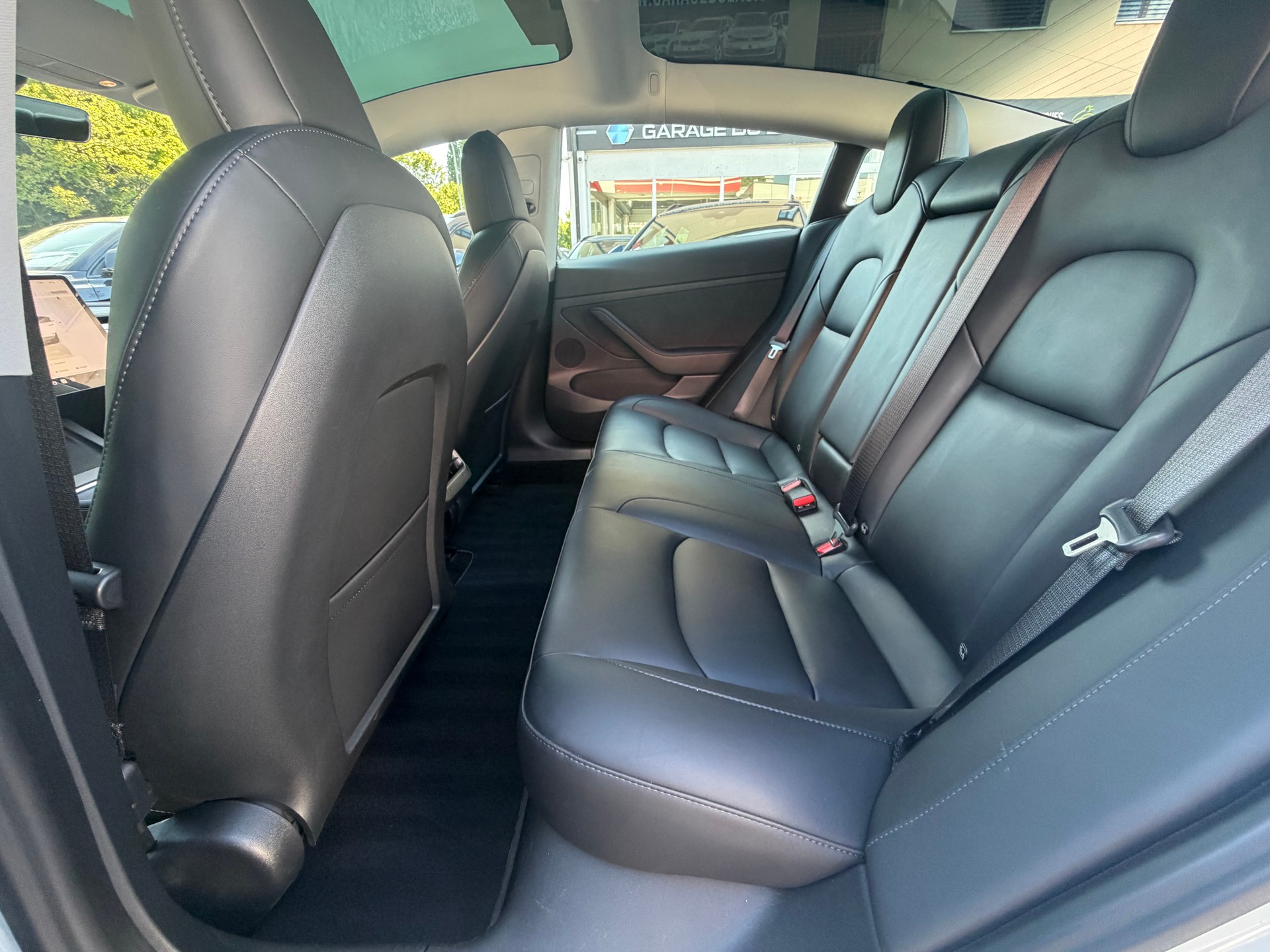 TESLA Model 3 Long Range Dual Motor AWD-image-9