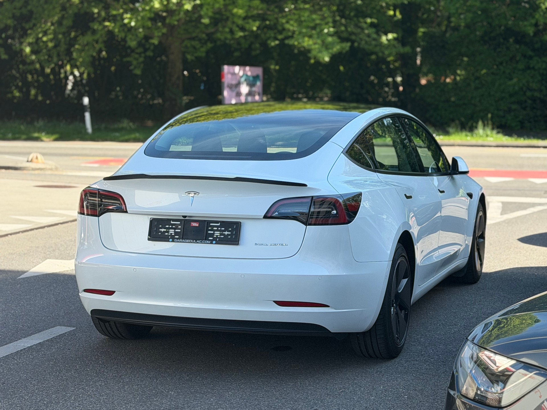 TESLA Model 3 Long Range Dual Motor AWD-image-6