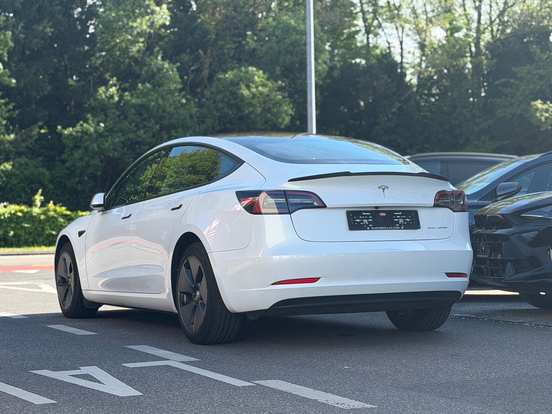 TESLA Model 3 Long Range Dual Motor AWD-image-4