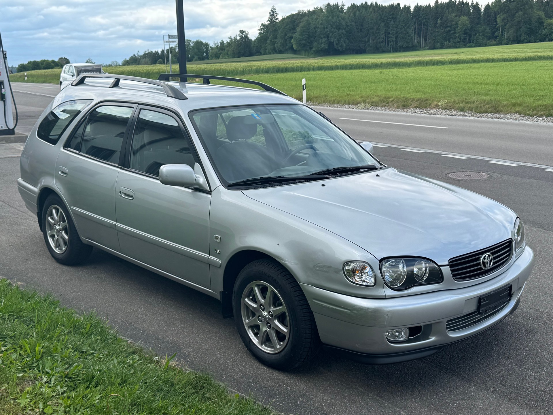 TOYOTA Corolla Sportswagon 1.6 Linea Sol plus-image-2