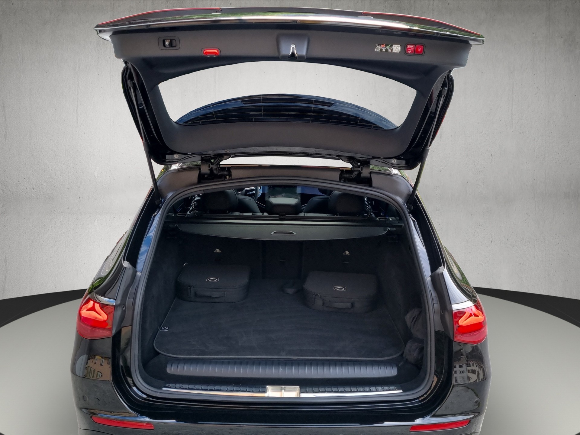 MERCEDES-BENZ E 53 Hybrid AMG 4matic+ Kombi-image-13