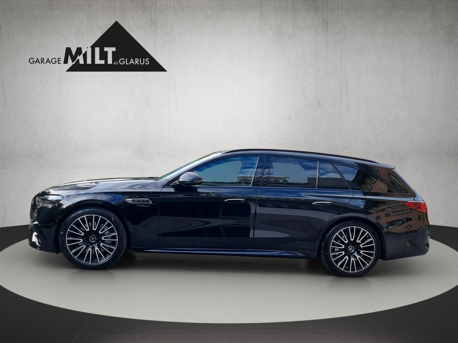 MERCEDES-BENZ E 53 Hybrid AMG 4matic+ Kombi-image-2