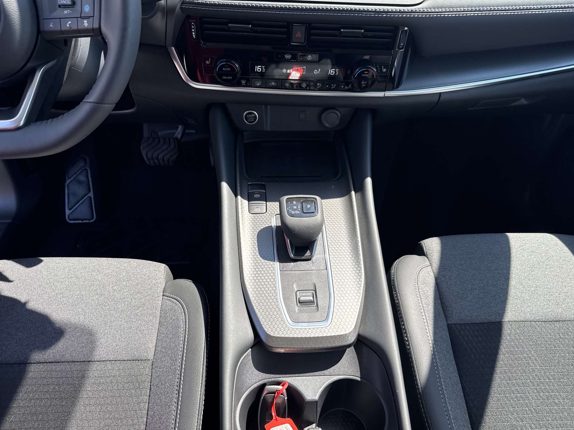NISSAN Qashqai 1.3 DIG-T MHEV N-Connecta Xtronic-Automat-image-11