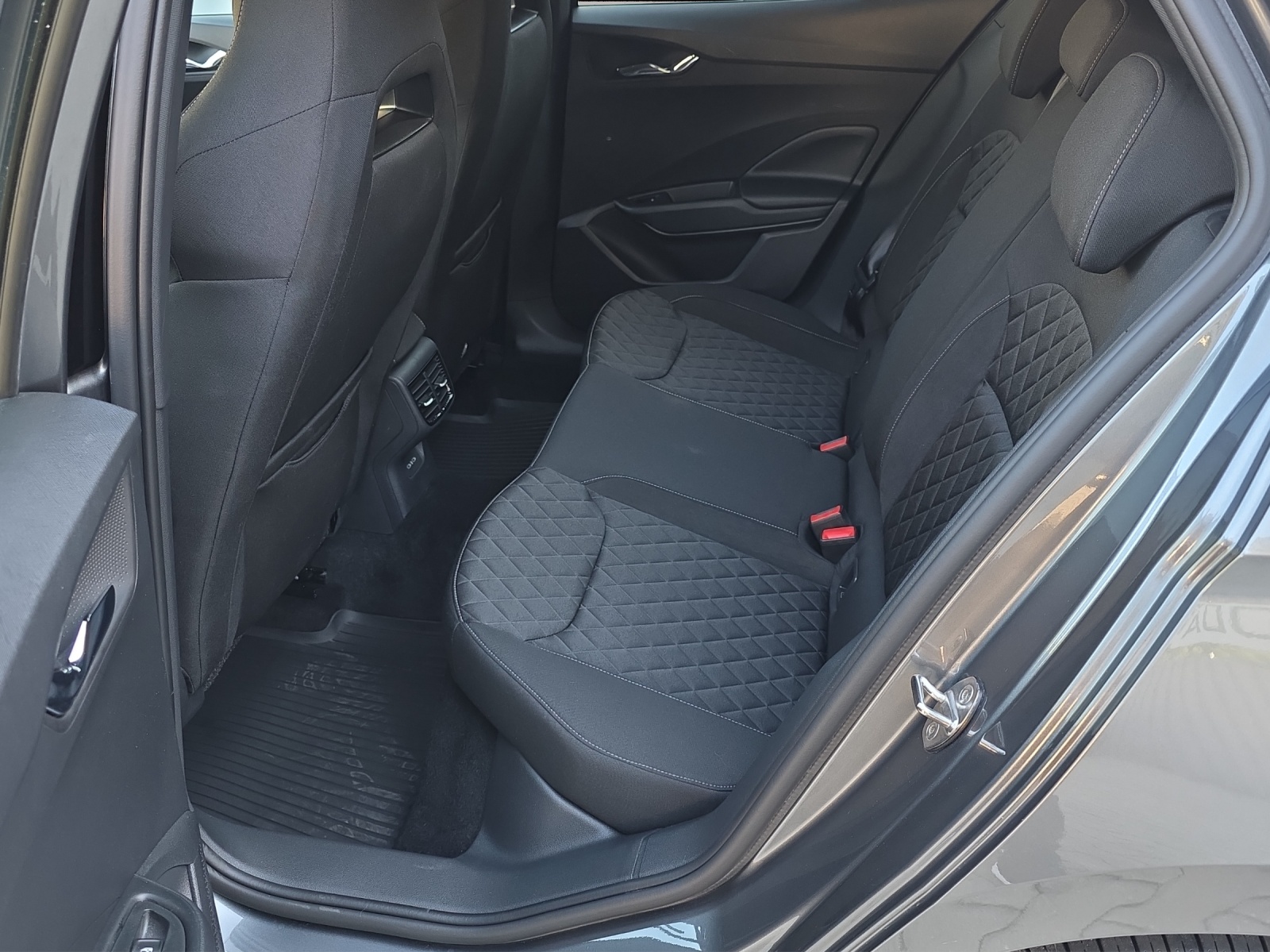 SKODA Fabia 1.0 TSI Style DSG-image-8