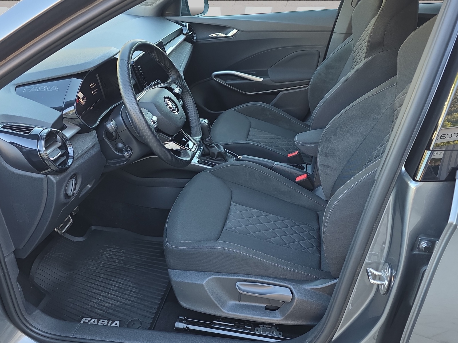 SKODA Fabia 1.0 TSI Style DSG-image-4