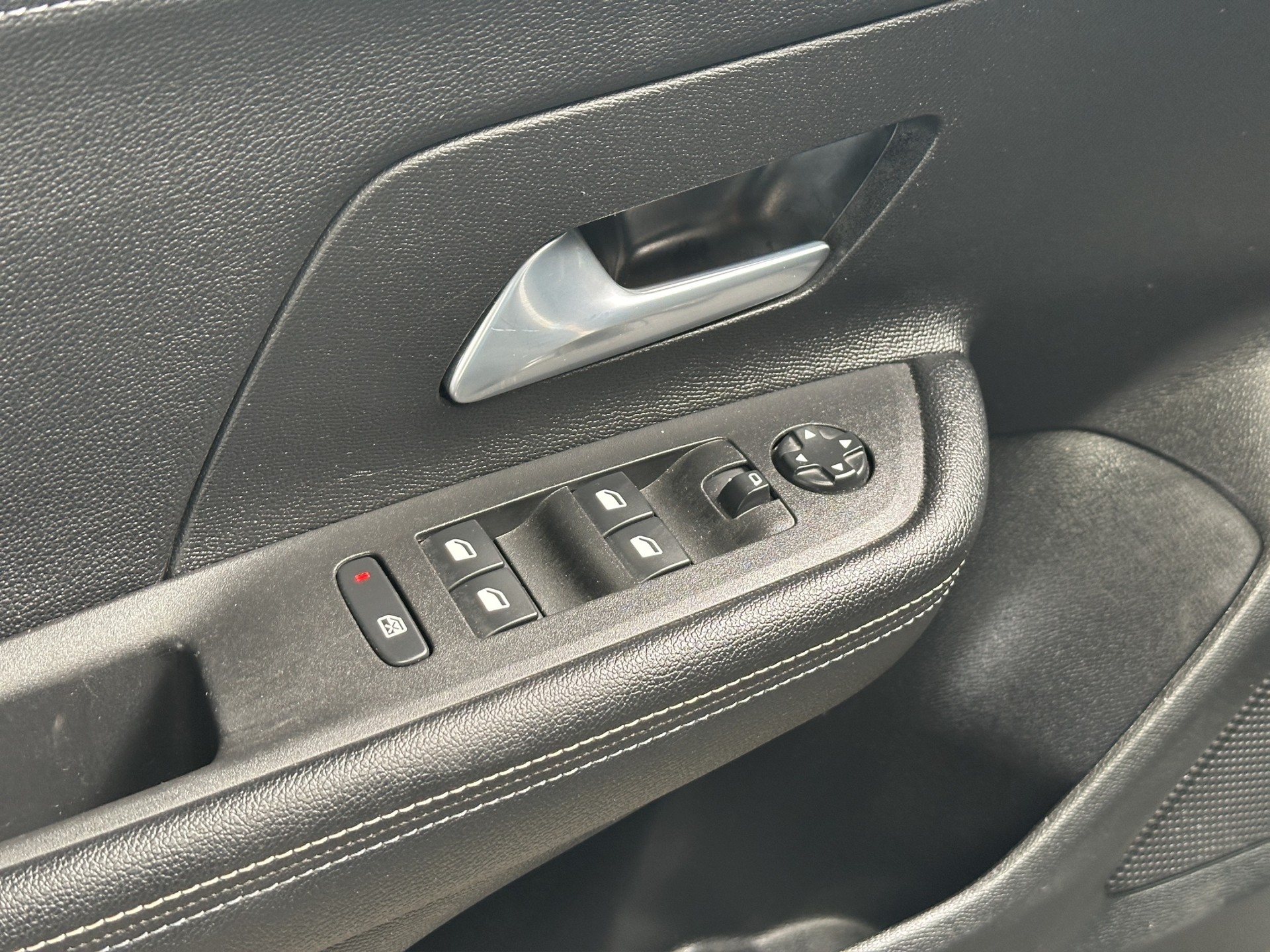 OPEL Mokka 1.2 Direct Injection Turbo GS Bi-Color Aut.-image-8