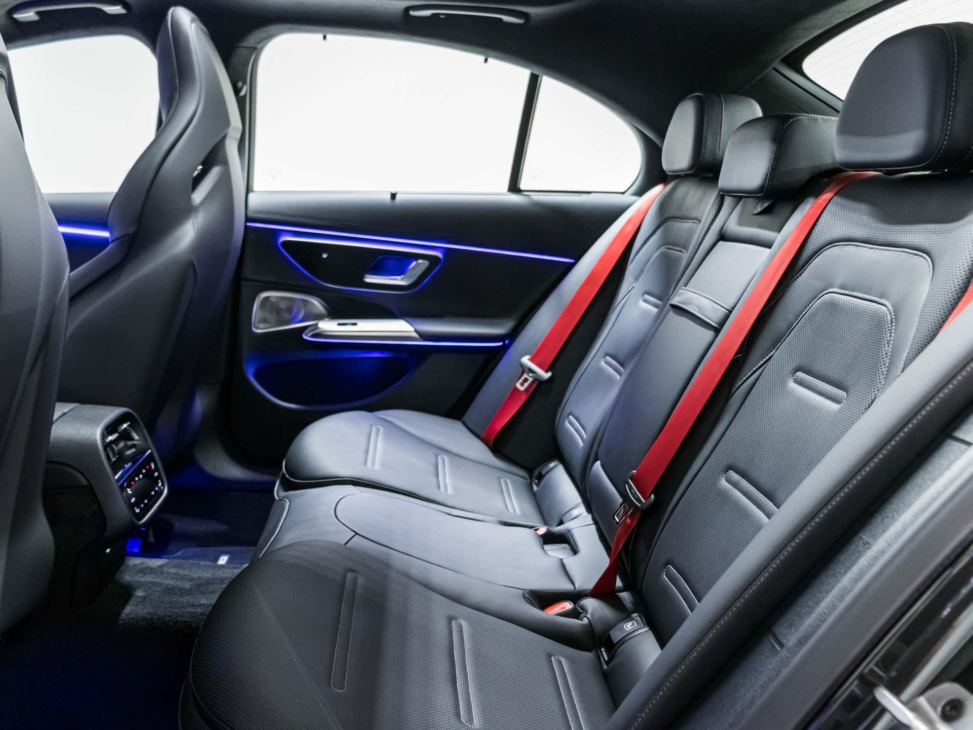 MERCEDES-BENZ E 53 AMG Hybrid 4MATIC+-image-7