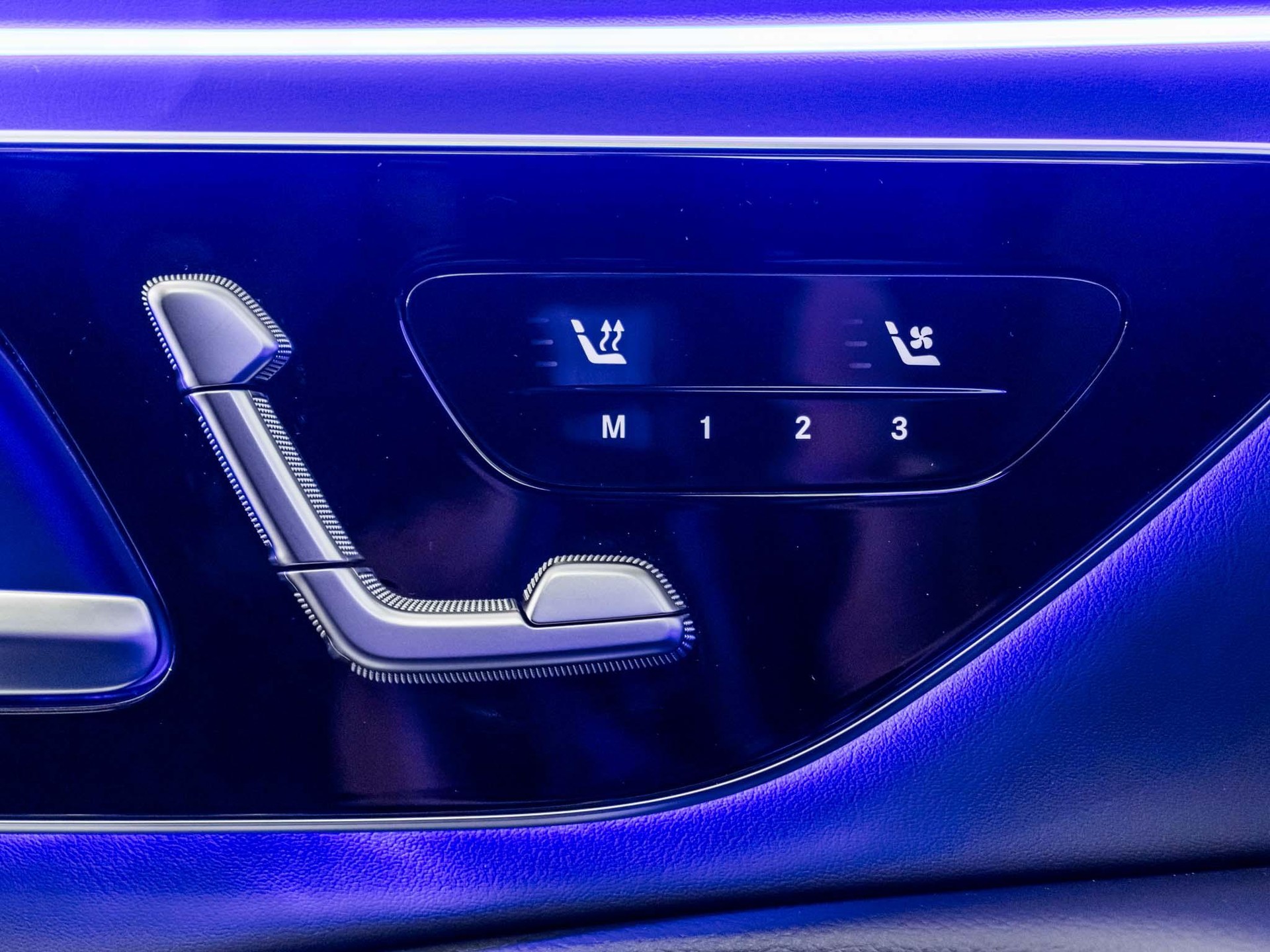 MERCEDES-BENZ E 53 AMG Hybrid 4MATIC+-image-12