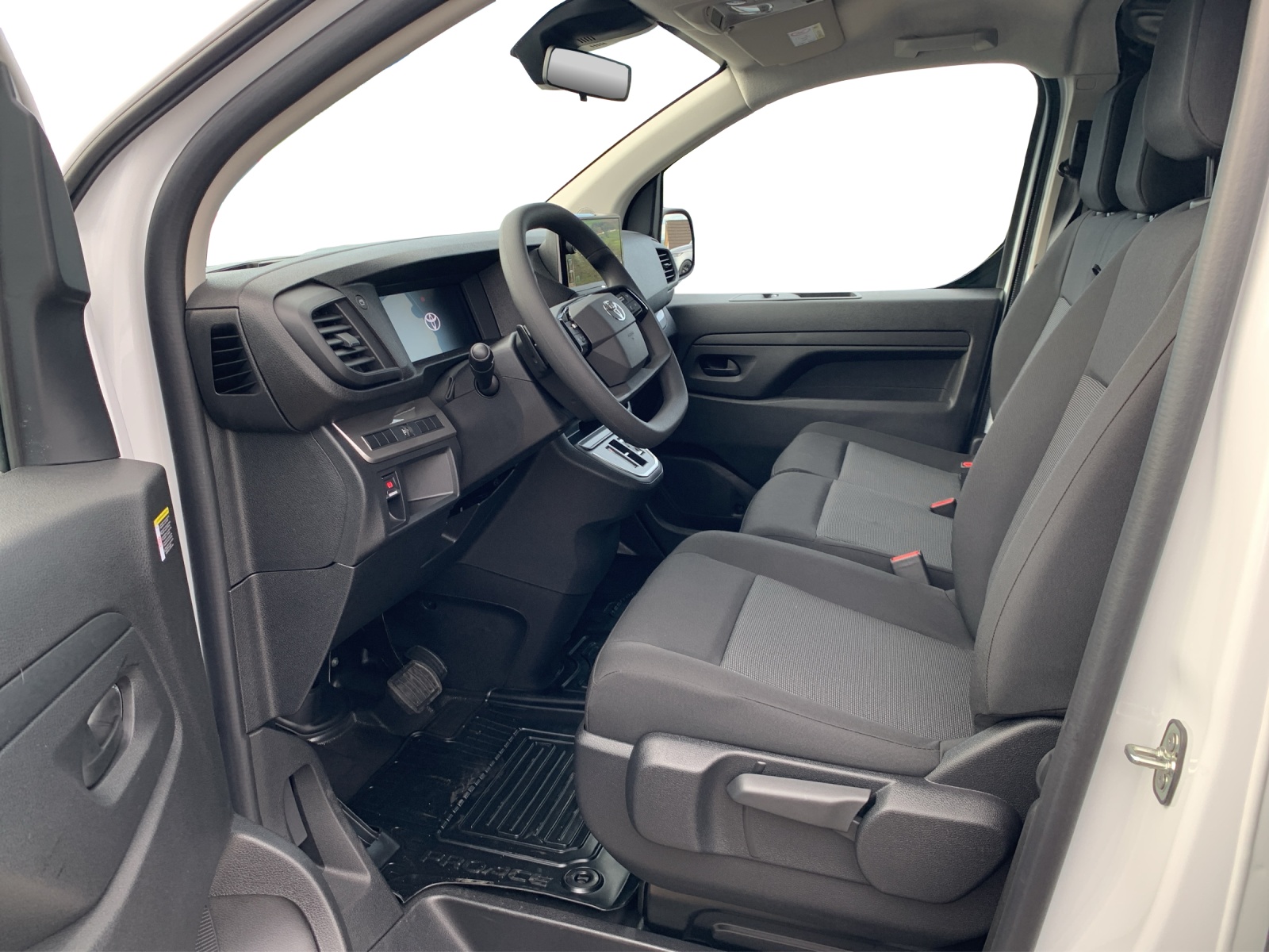 TOYOTA PROACE Van L1 75KWh Advanced-image-4