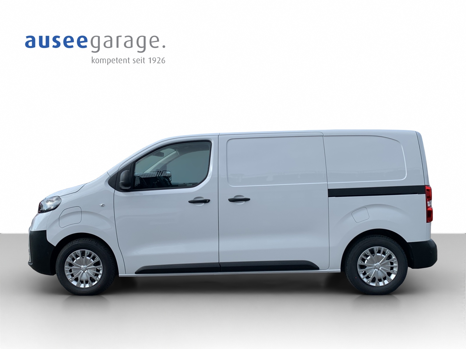 TOYOTA PROACE Van L1 75KWh Advanced-image-1