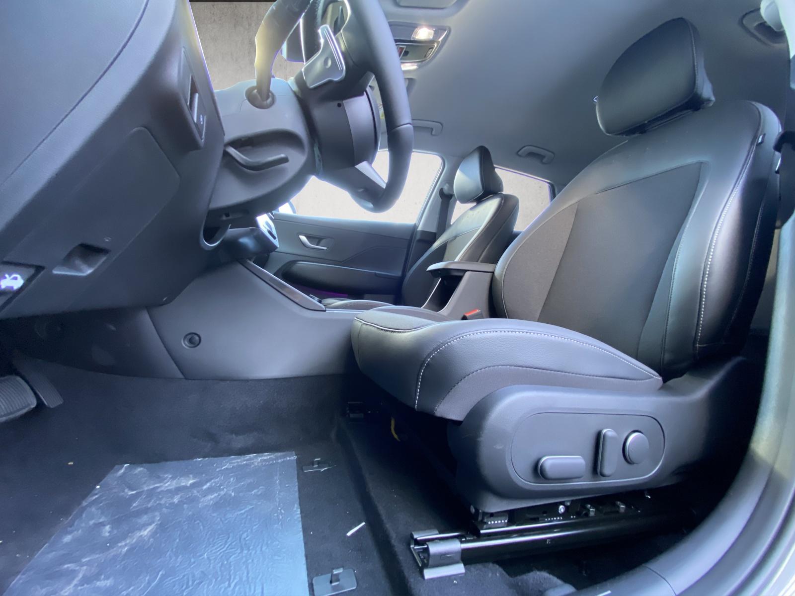 HYUNDAI Kona 1.6 GDi Hybrid Amplia-image-15