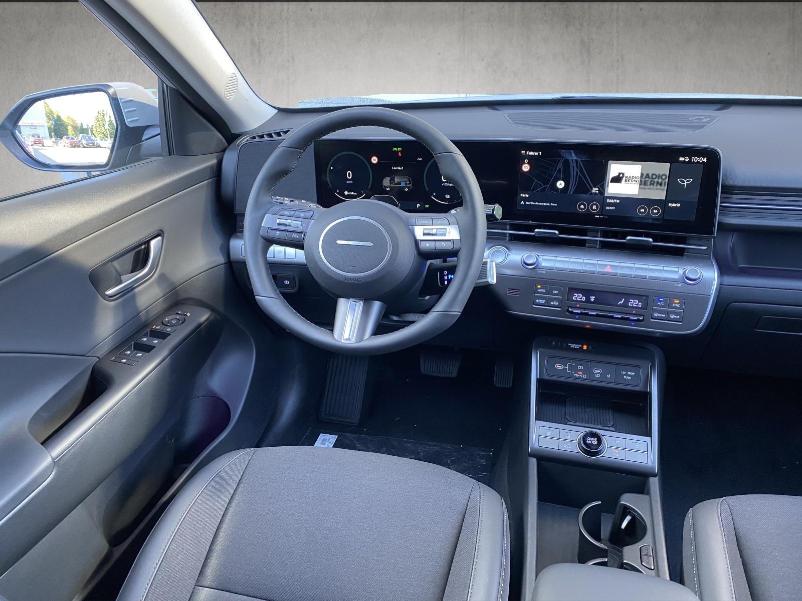 HYUNDAI Kona 1.6 GDi Hybrid Amplia-image-5