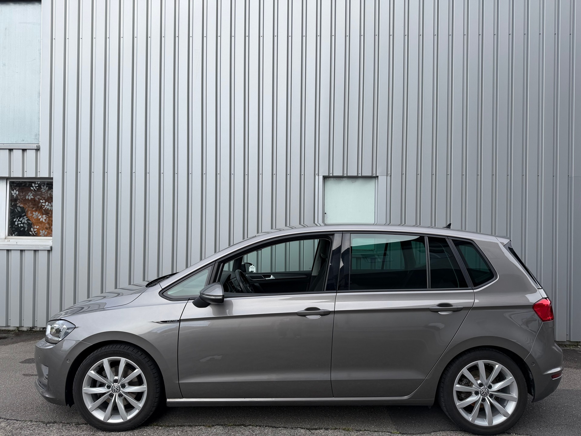 VW Golf Sportsvan 1.4 TSI Lounge DSG-image-3