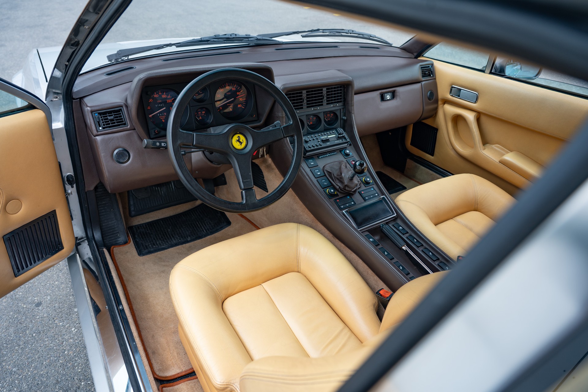 FERRARI 412i-image-9