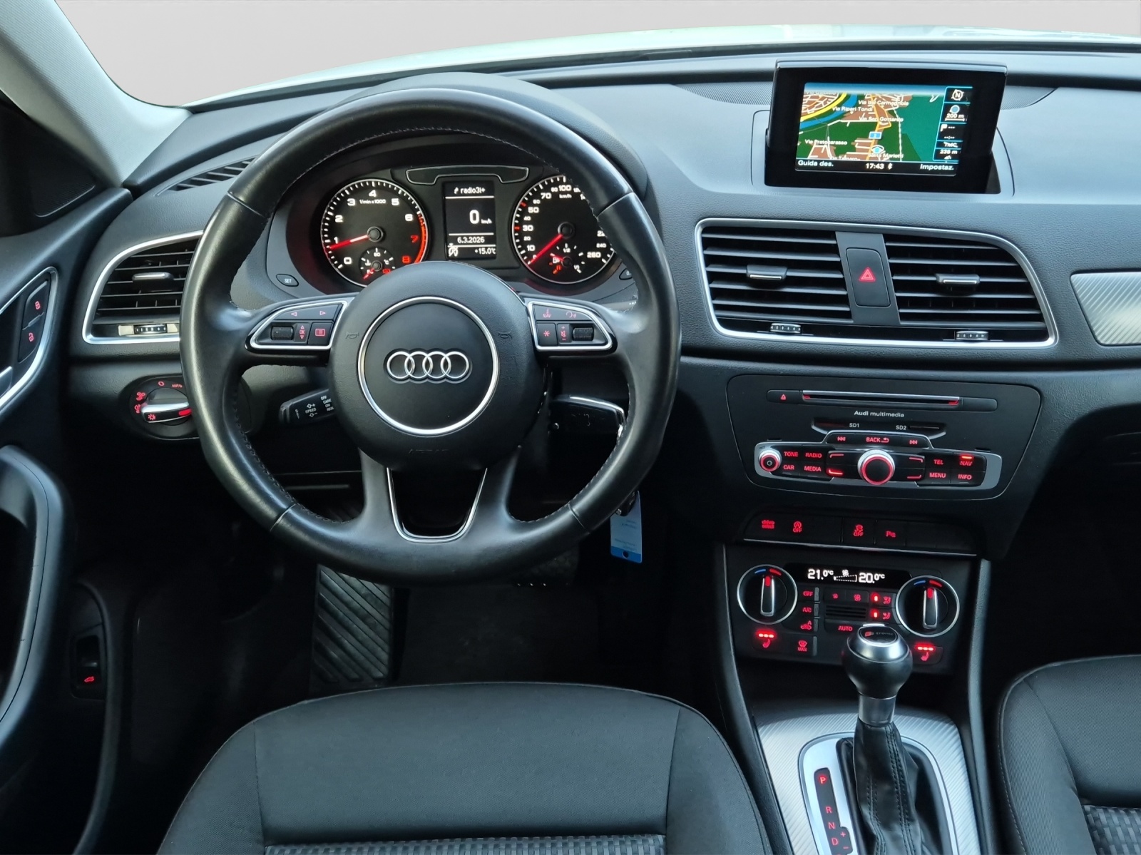 AUDI Q3 1.4 TFSI sport S-tronic-image-8