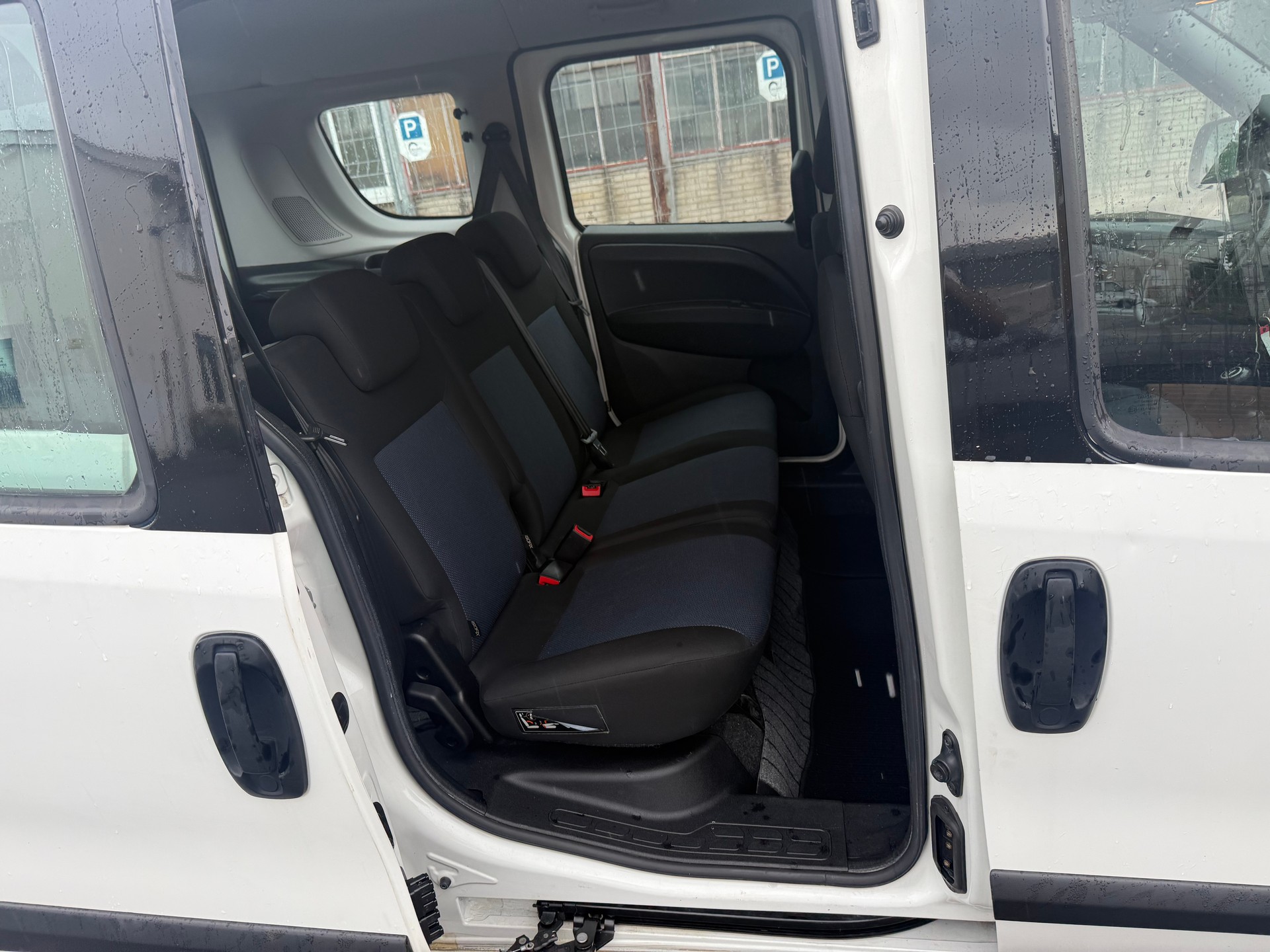 OPEL Combo 1.6 CDTi ecoFLEX Enjoy L1H1-image-9