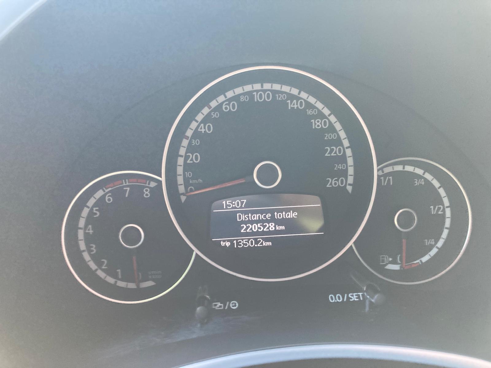 VW Beetle Cabrio 1.2 TSI Design-image-20