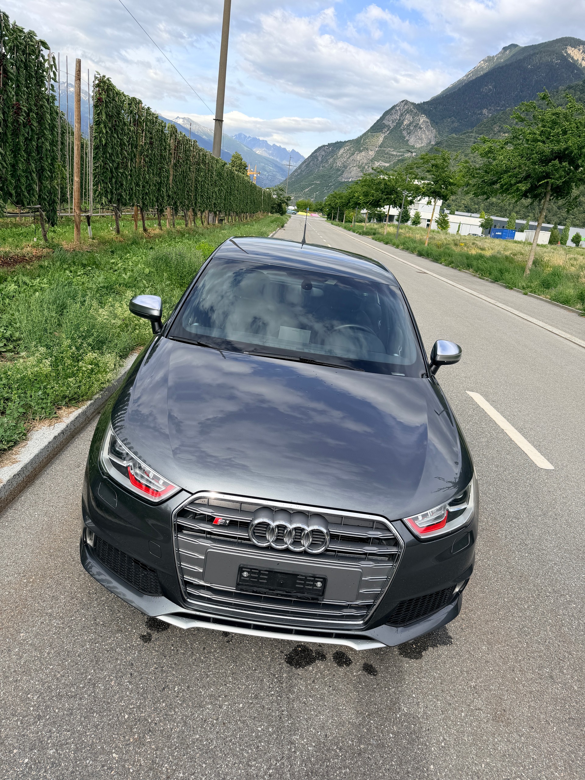 AUDI S1 Sportback 2.0 TFSI quattro-image-3