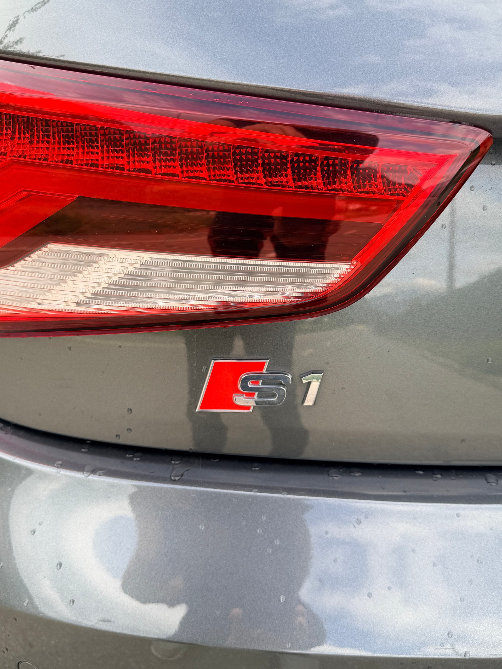 AUDI S1 Sportback 2.0 TFSI quattro-image-8