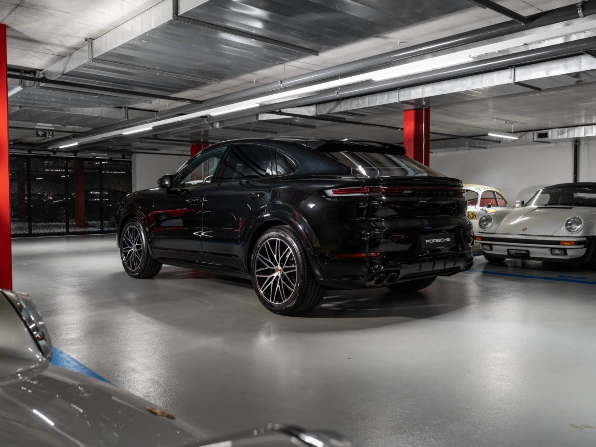 PORSCHE Cayenne Coupé Black Edition-image-2
