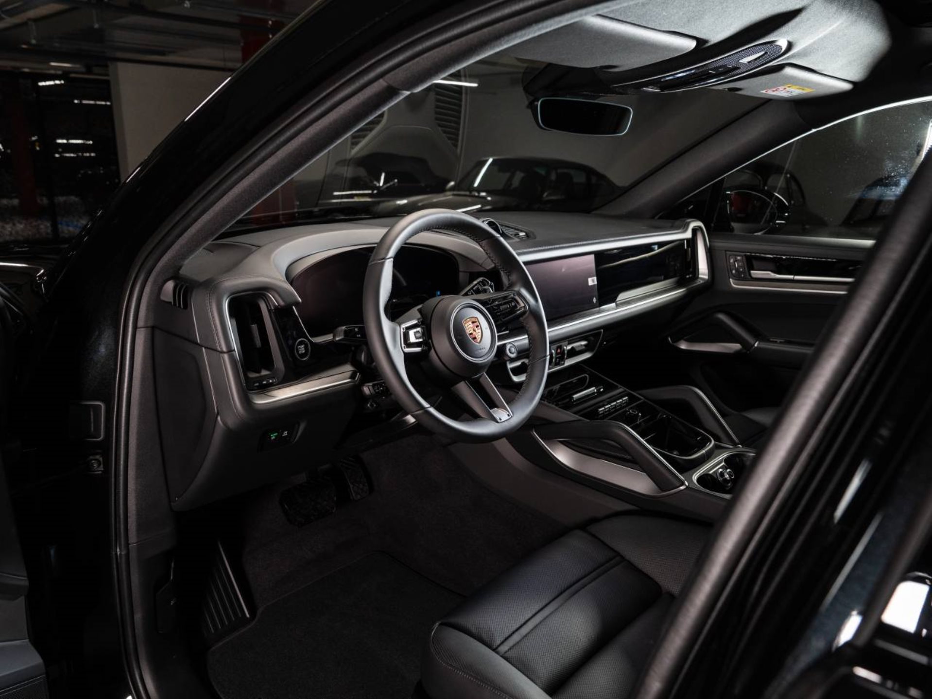 PORSCHE Cayenne Coupé Black Edition-image-3