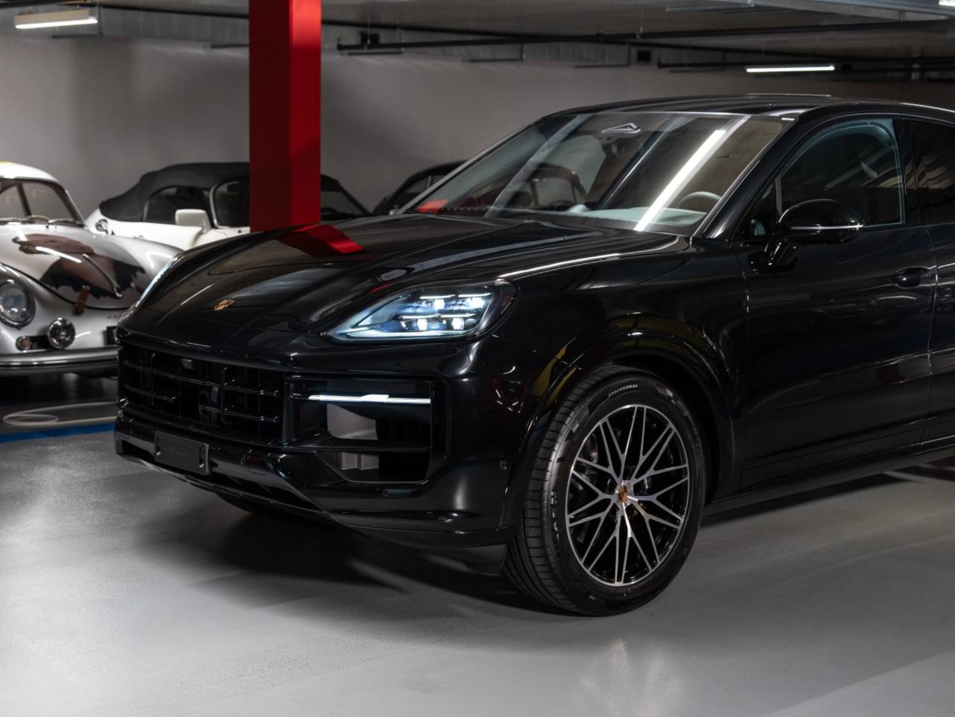 PORSCHE Cayenne Coupé Black Edition-image-22