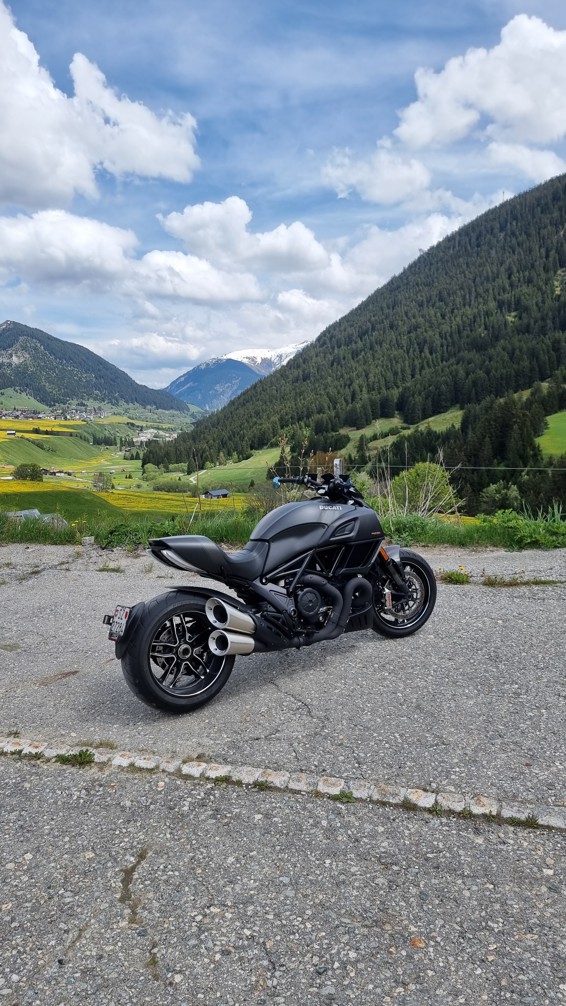 DUCATI Diavel 1200 Carbon-image-3
