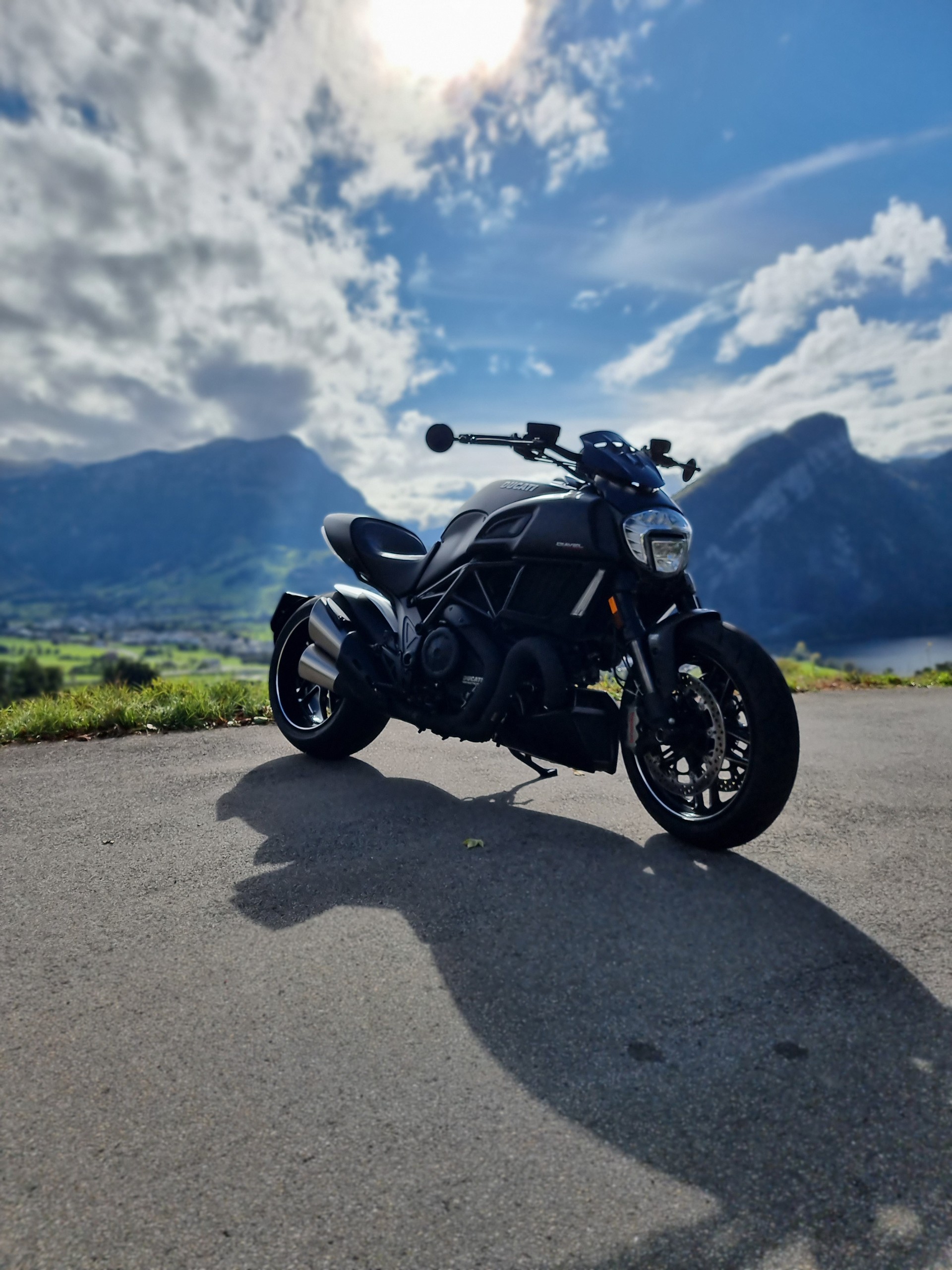 DUCATI Diavel 1200 Carbon-image-1