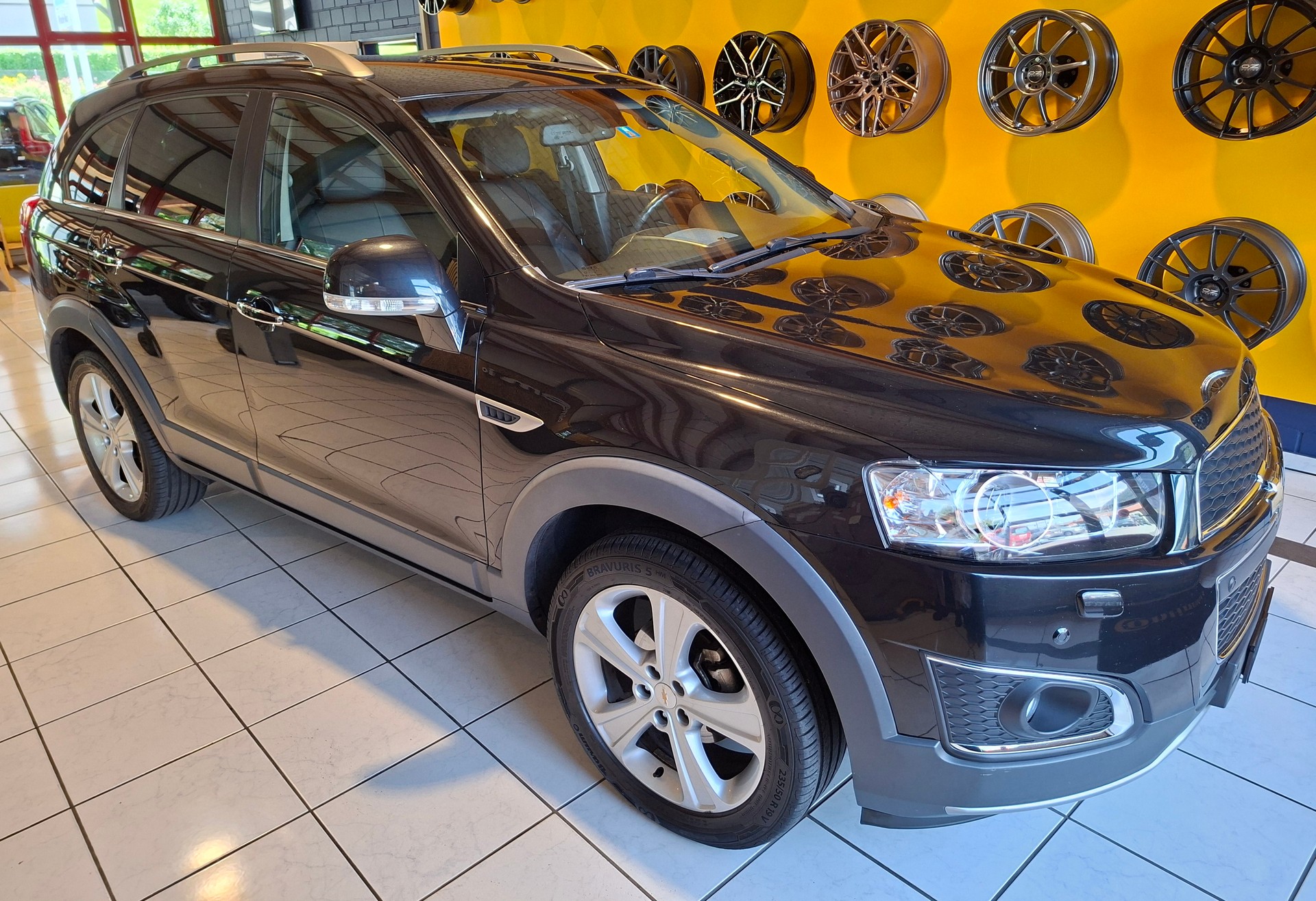 CHEVROLET Captiva 2.2 VCDi LT 4WD Automatic-image-2