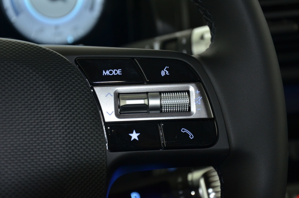 HYUNDAI Inster 49kWh Luxury-image-18