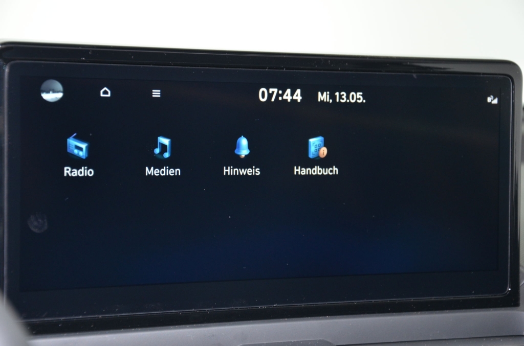 HYUNDAI Inster 49kWh Luxury-image-15