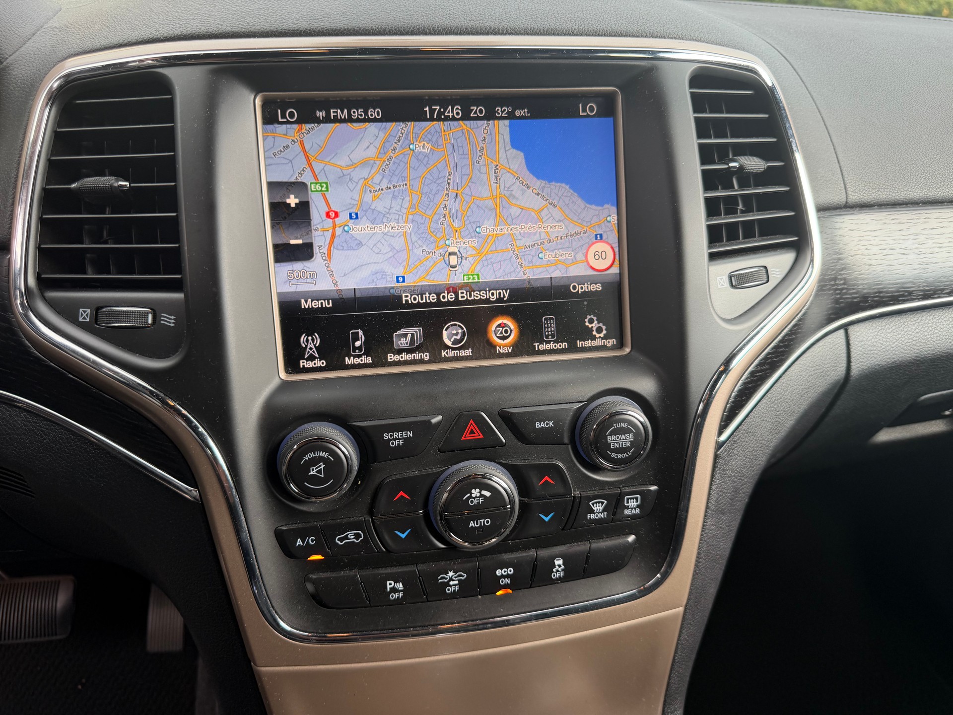 JEEP Grand Cherokee 3.0 CRD Summit Automatic-image-10