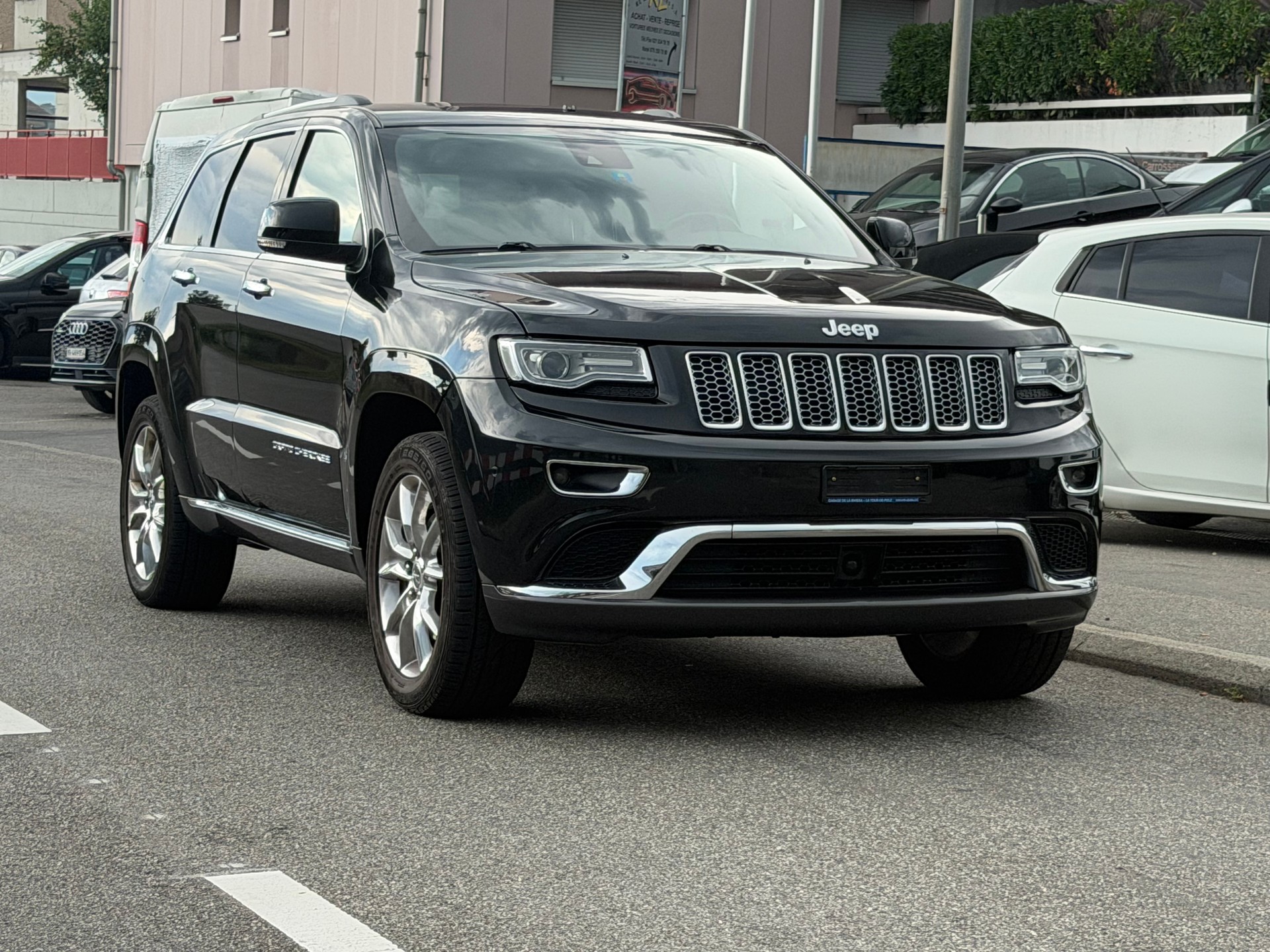 JEEP Grand Cherokee 3.0 CRD Summit Automatic-image-1