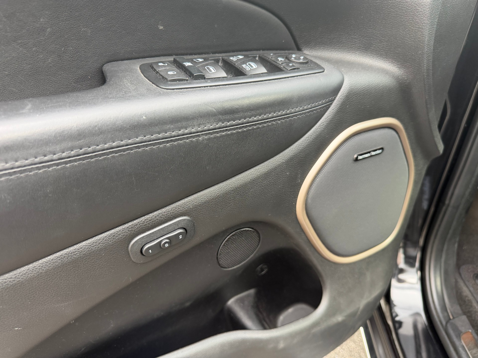 JEEP Grand Cherokee 3.0 CRD Summit Automatic-image-8