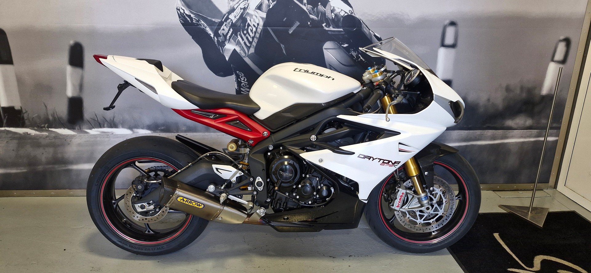 TRIUMPH Daytona 675 R ABS-image-1