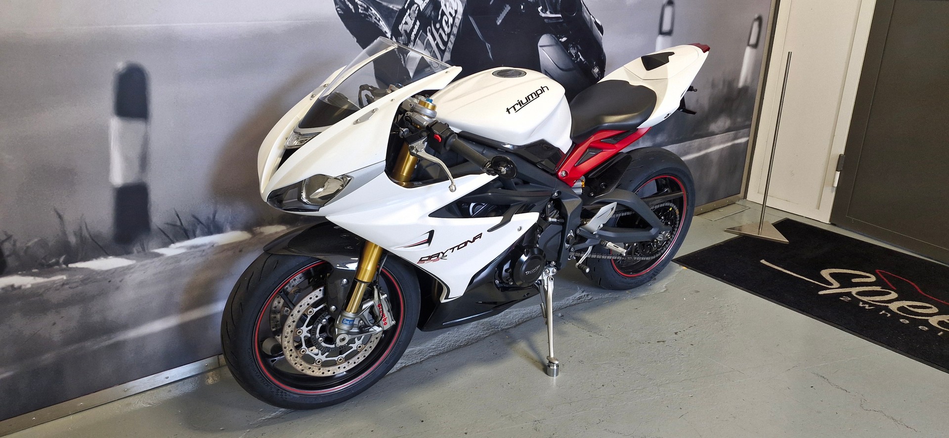 TRIUMPH Daytona 675 R ABS-image-3