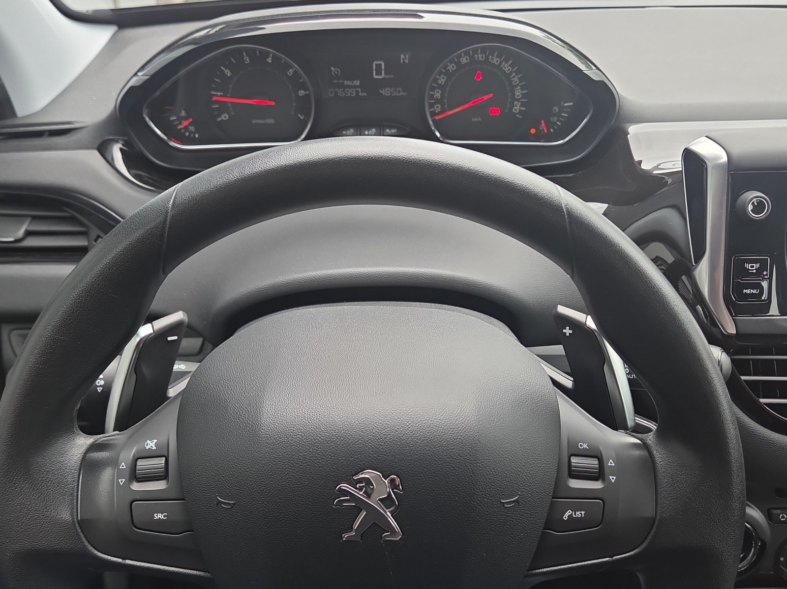 PEUGEOT 208 1.2 e-VTI Active EGS5-image-13