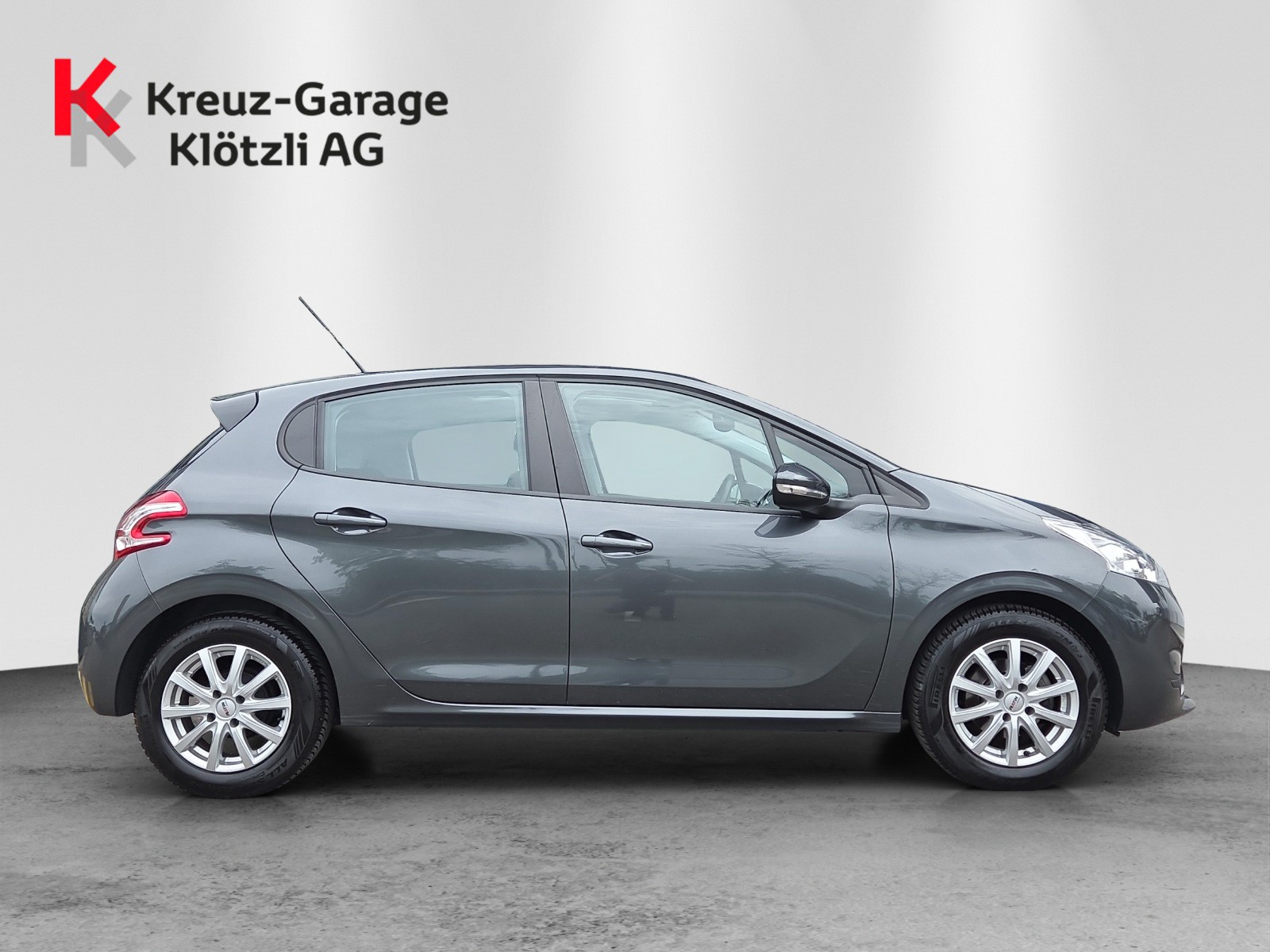 PEUGEOT 208 1.2 e-VTI Active EGS5-image-1