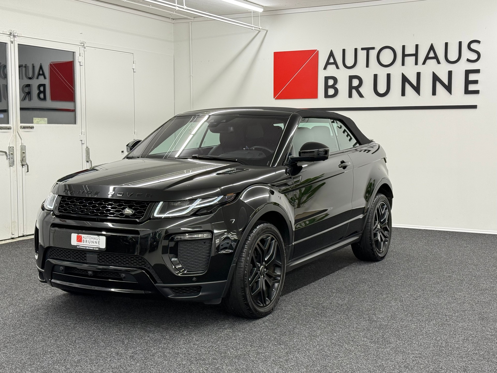 LAND ROVER Range Rover Evoque Conver. 2.0 TD4 HSE Dynamic AT9-image-0