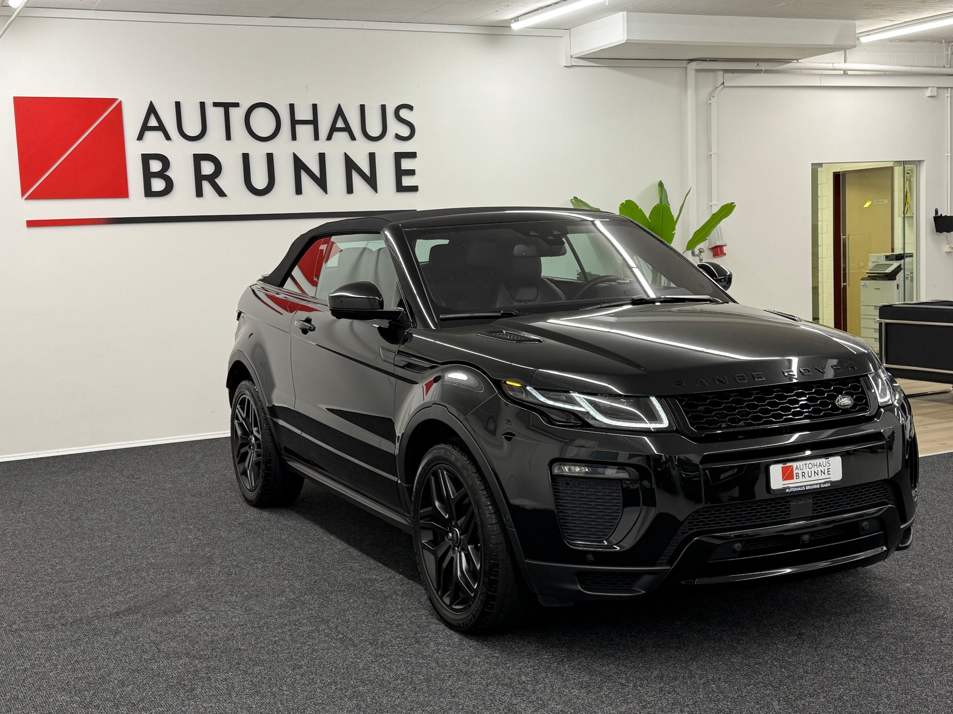 LAND ROVER Range Rover Evoque Conver. 2.0 TD4 HSE Dynamic AT9-image-5