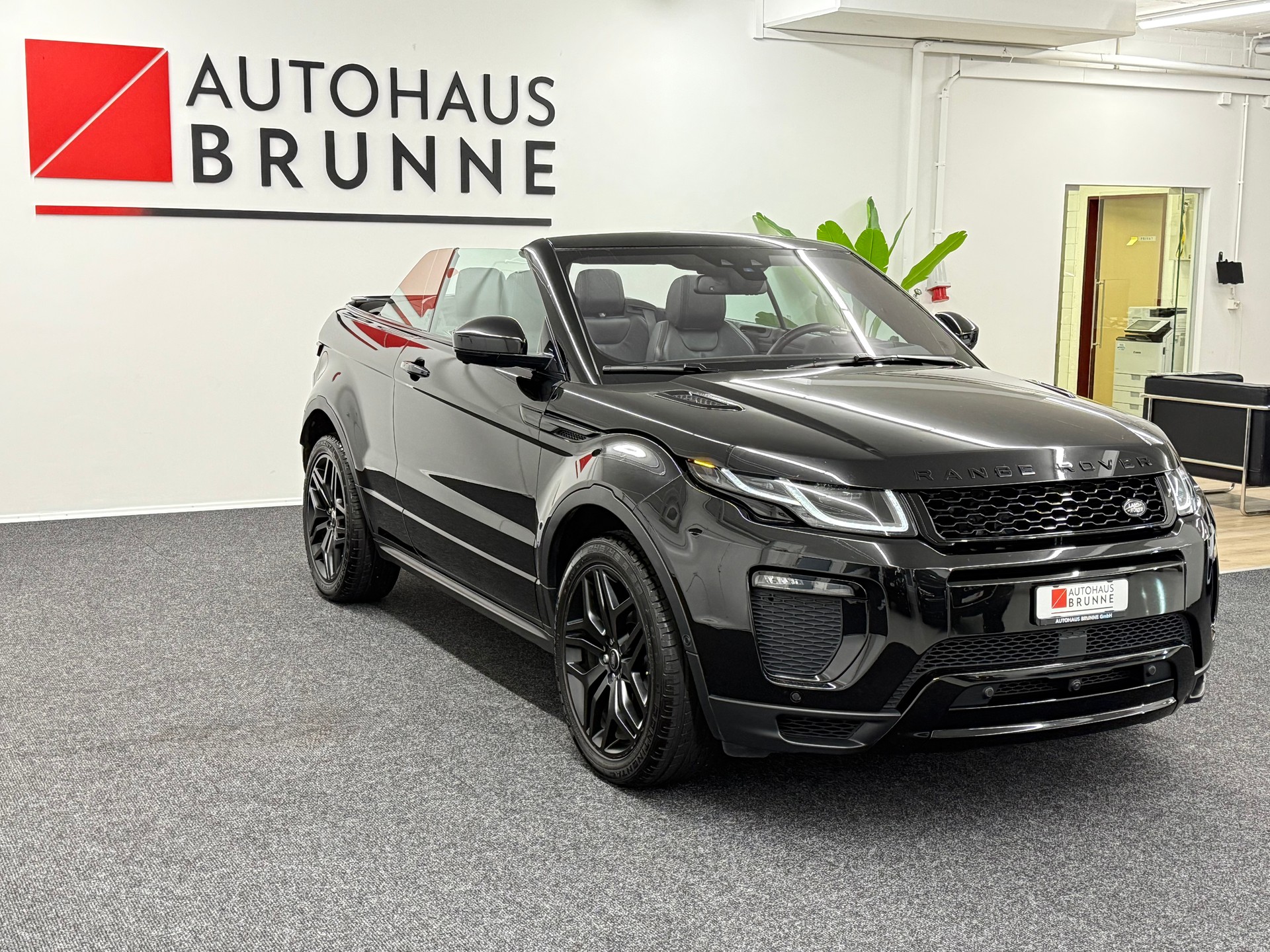 LAND ROVER Range Rover Evoque Conver. 2.0 TD4 HSE Dynamic AT9-image-4
